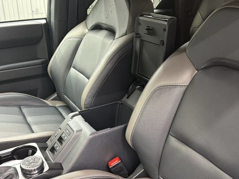 Used 2025 Ford Bronco Outer Banks AWD/4WD image 27