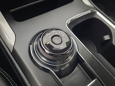 Used 2019 Ford Fusion SE w/ Equipment Group 151A image 22