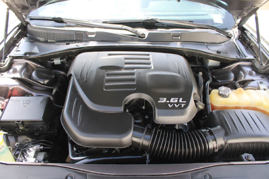 Used 2018 Dodge Charger SXT Plus RWD image 27