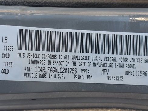 Used 2020 Jeep Grand Cherokee Altitude image 38