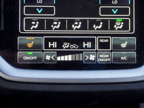 Used 2024 Subaru Ascent Limited image 19