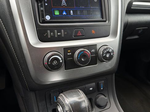 Used 2014 GMC Acadia SLE image 28