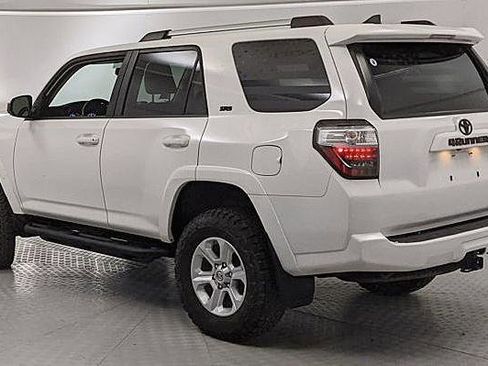 Used 2019 Toyota 4Runner SR5 image 4