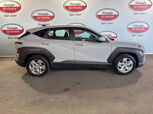 Used 2024 Hyundai Kona SE image 6