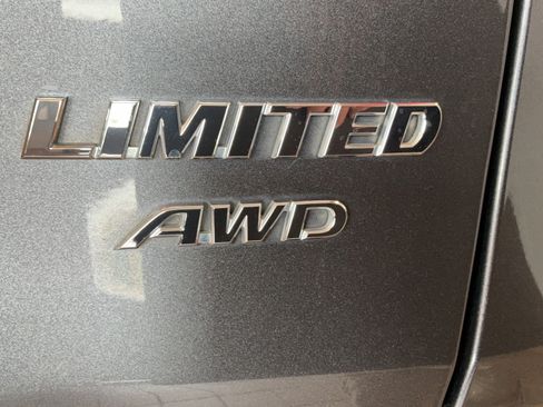 Certified 2022 Toyota RAV4 Limited AWD/4WD image 36