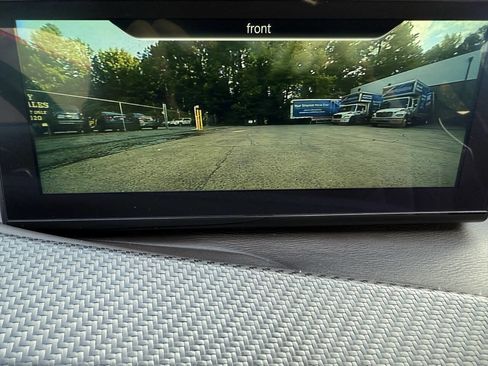 Used 2019 BMW i8 Coupe image 35