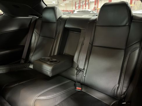Used 2022 Dodge Challenger R/T image 30