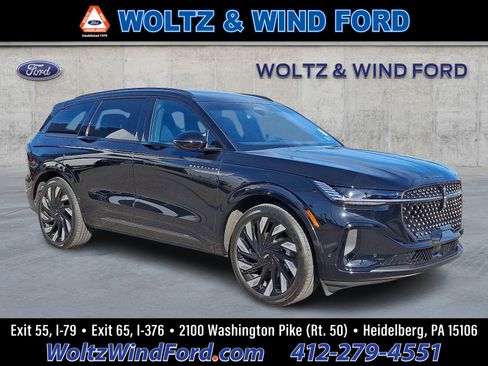 Used 2024 Lincoln Nautilus Reserve w/ Equipment Group 202A image 1