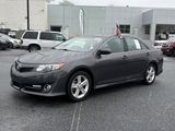 Used 2014 Toyota Camry L image 4