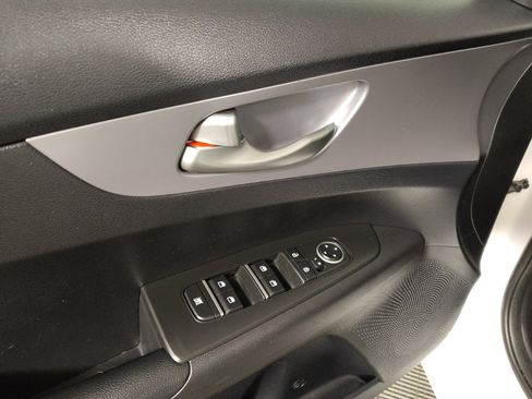 Used 2022 Kia Forte Sedan FWD image 27