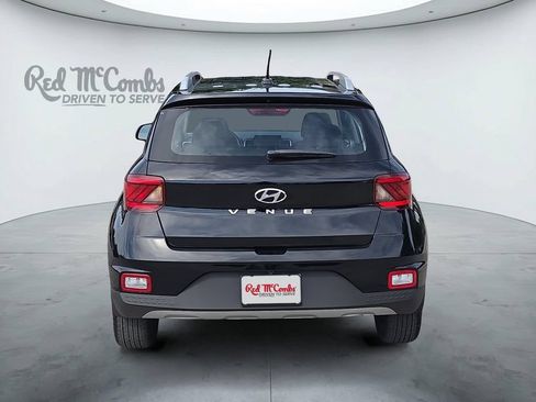 Certified 2024 Hyundai Venue SEL FWD image 4