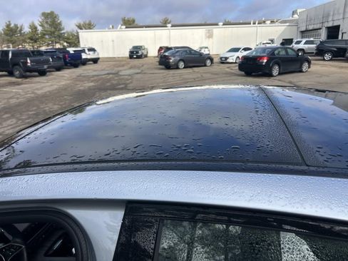 Used 2024 Mercedes-Benz E 350 4MATIC Sedan image 19