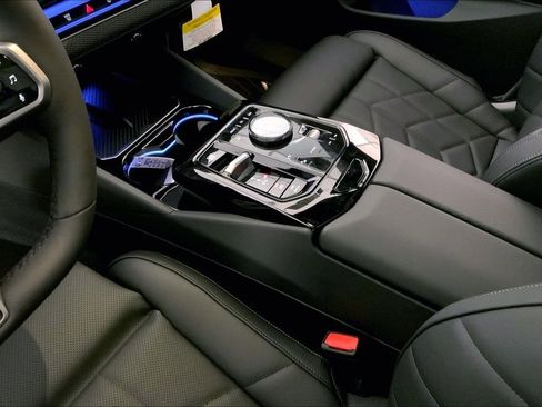 New 2026 BMW 550e xDrive 550e xDrive image 6