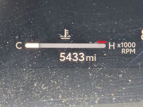 Used 2025 Toyota Grand Highlander FWD image 31