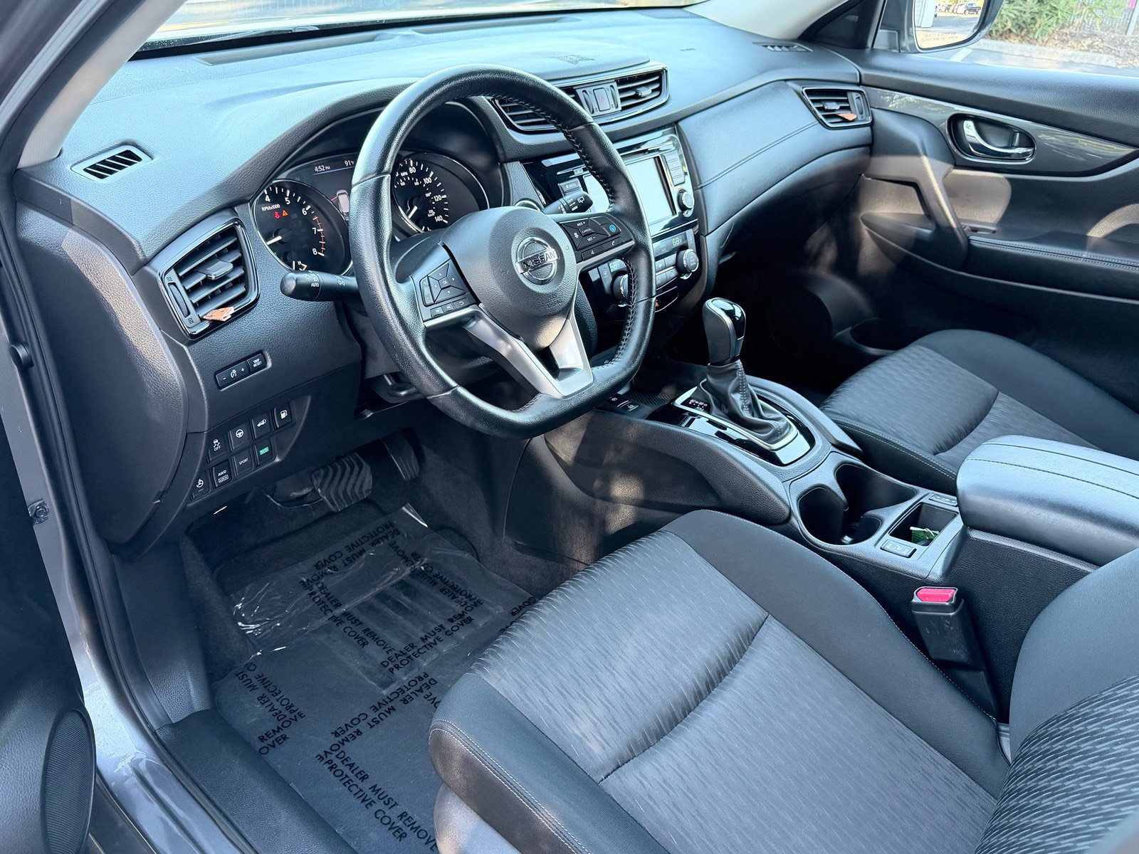 Used 2020 Nissan Rogue SV w/ Premium Package AWD/4WD image 12