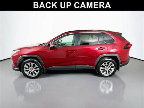 Certified 2019 Toyota RAV4 XLE Premium image 4
