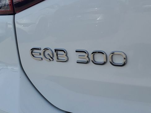 Used 2023 Mercedes-Benz EQB 300 4MATIC image 6