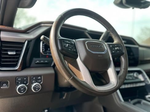 Used 2024 GMC Sierra 2500 Denali w/ Denali Reserve Package AWD/4WD image 11