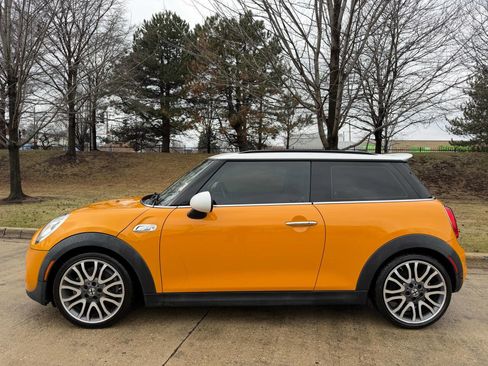 Used 2018 MINI Cooper S image 10