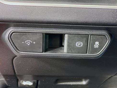 Used 2025 Kia K4 LXS image 17