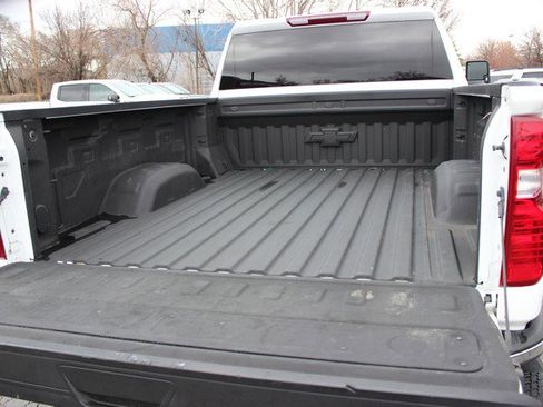 Used 2023 Chevrolet Silverado 2500 LT image 12