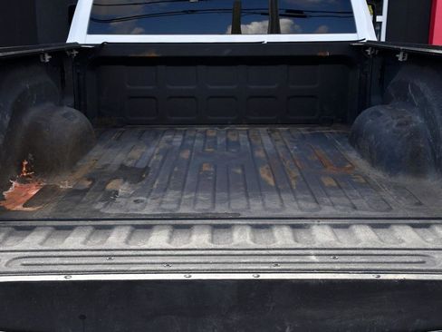 Used 2023 RAM 2500 Big Horn w/ Level 1 Equipment Group image 12