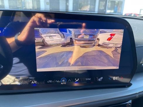 New 2025 Chevrolet Traverse LT w/ LPO, Floor Liner Package image 30