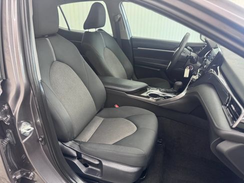 Used 2023 Toyota Camry LE FWD image 10