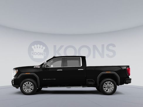 Used 2021 GMC Sierra 2500 Denali w/ Denali Black Diamond Edition AWD/4WD image 2