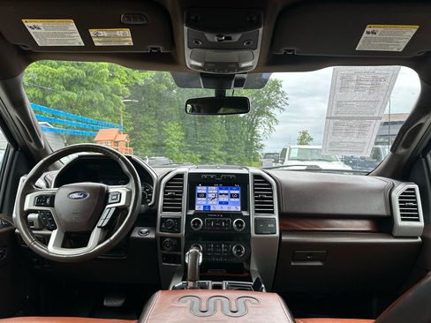 Used 2019 Ford F150 King Ranch w/ Equipment Group 601A Luxury AWD/4WD image 10