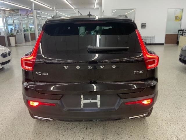Used 2020 Volvo XC40 T5 R-Design AWD/4WD image 5