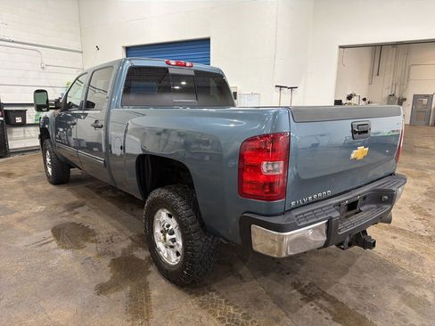 Used 2013 Chevrolet Silverado 2500 LT w/ Interior Plus Package AWD/4WD image 6