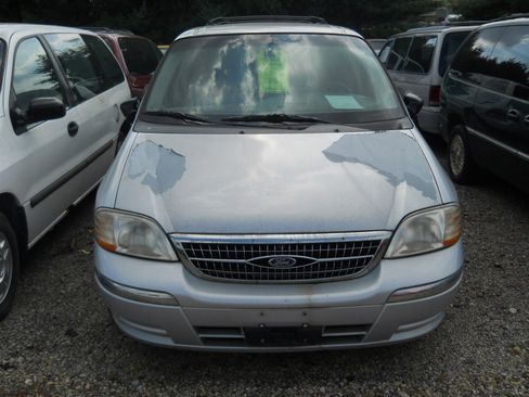 Used 1999 Ford Windstar SEL image 2