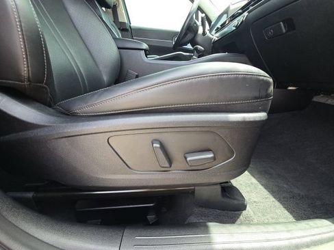 Used 2024 Kia Sorento EX w/ Panoramic Sunroof Package FWD image 22
