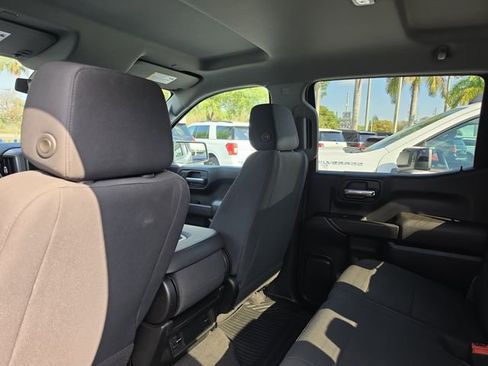 Used 2021 Chevrolet Silverado 1500 Custom image 12