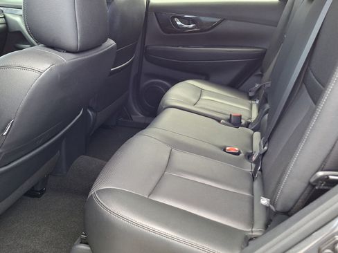 Used 2020 Nissan Rogue SL FWD image 19