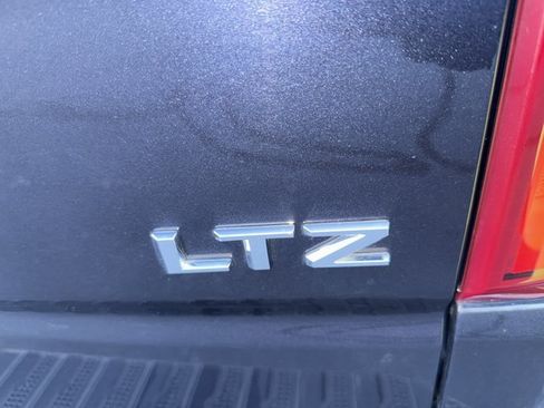 Used 2023 Chevrolet Silverado 1500 LTZ w/ LTZ Premium Package AWD/4WD image 35