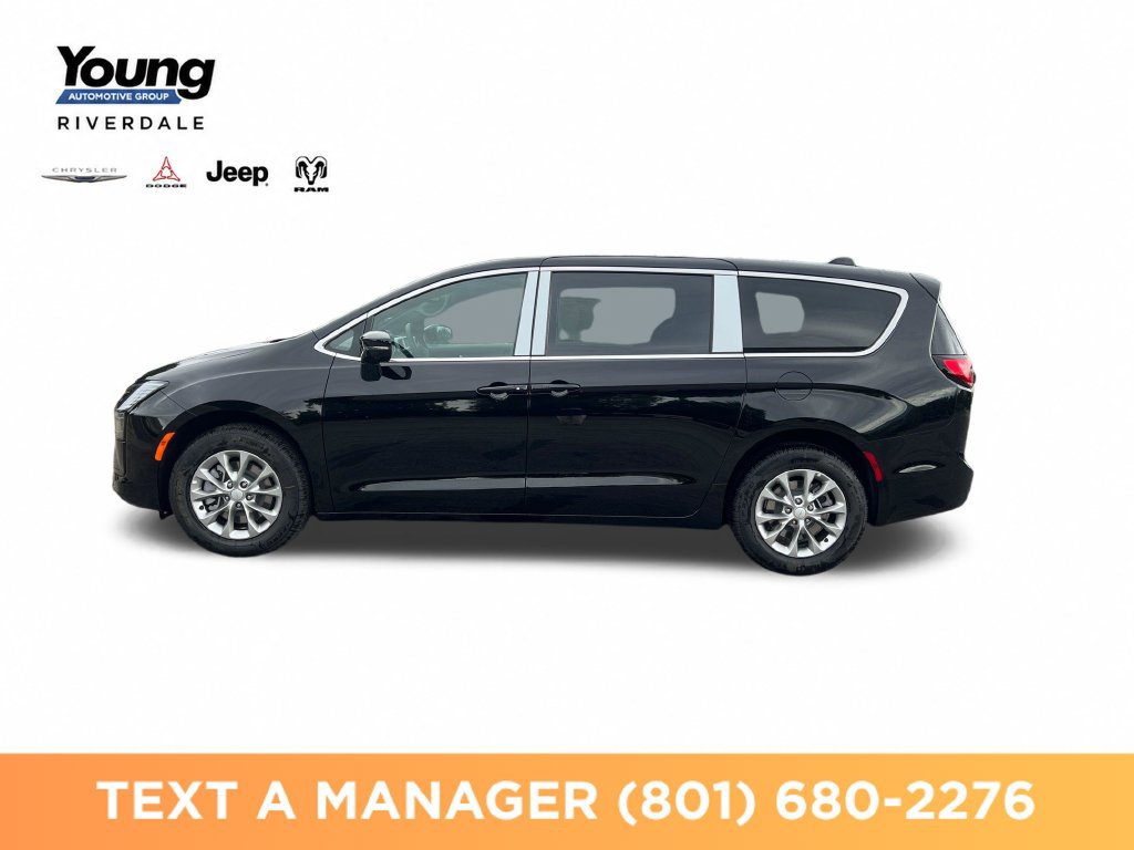 New 2027 Chrysler Pacifica Select w/ Family Tech Group AWD/4WD image 2