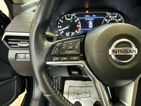 Certified 2019 Nissan Altima 2.5 SR FWD image 20