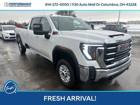 Used 2024 GMC Sierra 2500 SLE w/ SLE Convenience Package image 1