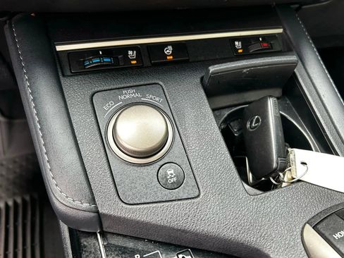 Used 2018 Lexus ES 350 w/ Navigation System Package image 25