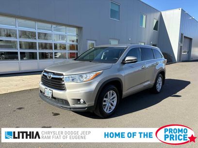 Used 2014 Toyota Highlander LE