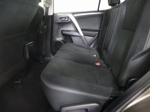 Used 2013 Toyota RAV4 XLE image 10