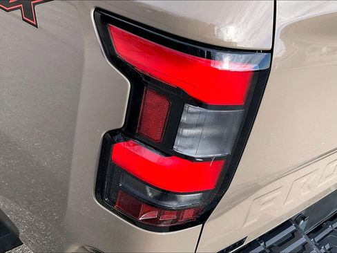 Used 2023 Nissan Frontier PRO-4X w/ Pro-4X Premium Package image 28