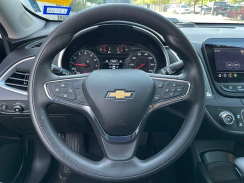 Used 2021 Chevrolet Malibu LS FWD image 14