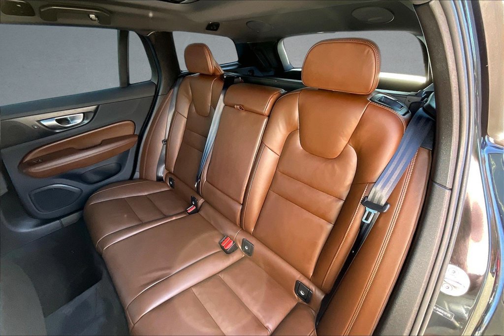Used 2024 Volvo V60 B5 Cross Country Ultimate w/ Protection Package Premier AWD/4WD image 23
