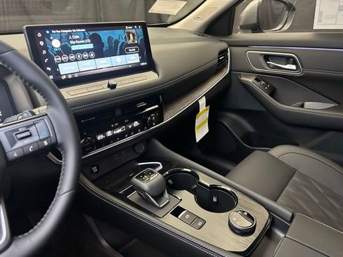 New 2026 Nissan Rogue Platinum w/ Platinum Premium Package AWD/4WD image 29