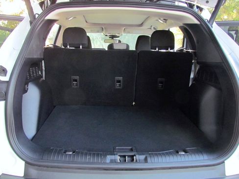 Used 2022 Ford Escape SE w/ SE Sport Appearance Package FWD image 26