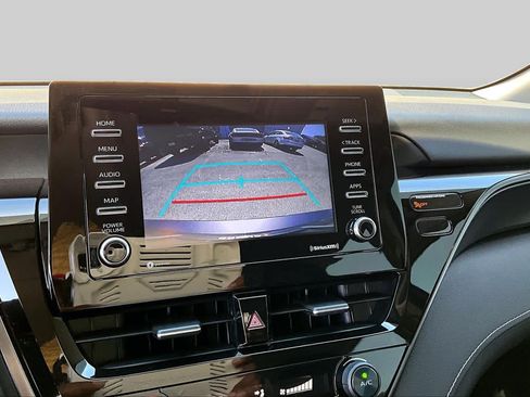 Used 2021 Toyota Camry SE FWD image 29