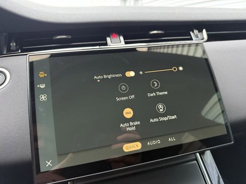 Used 2024 Land Rover Range Rover Evoque Dynamic SE image 24